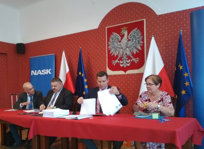 W trakcie podpisywania umów ze szkołami, spotkanie w Poznaniu